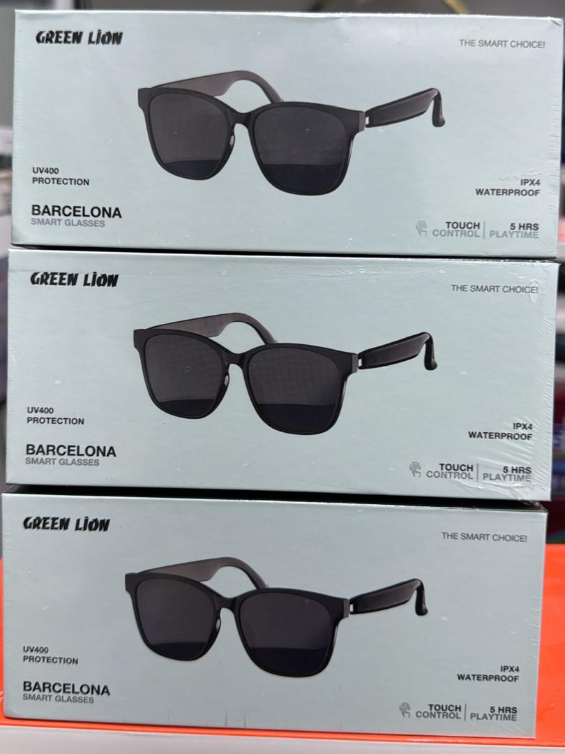 Green Lion Barcelona Smart Glasses - Black